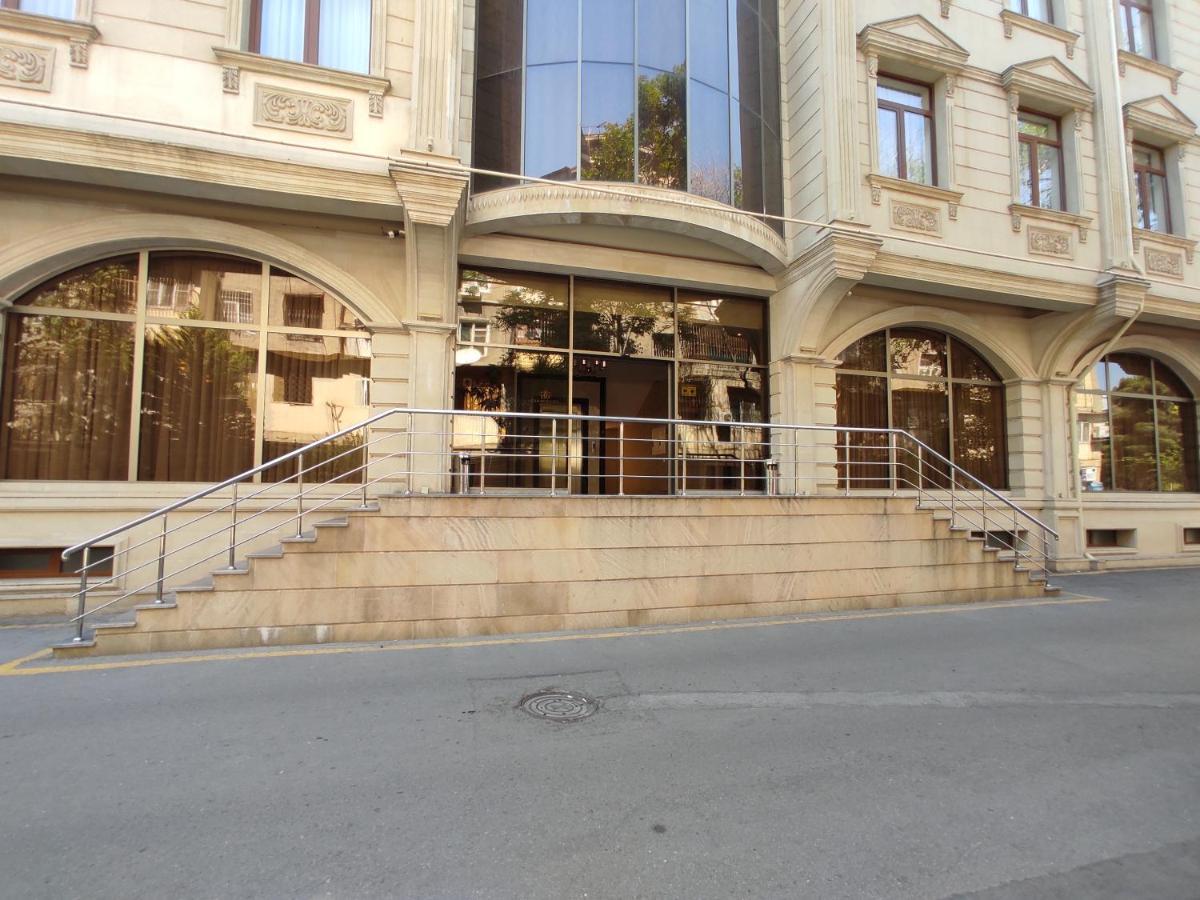 Golden City Hotel Baky Esterno foto