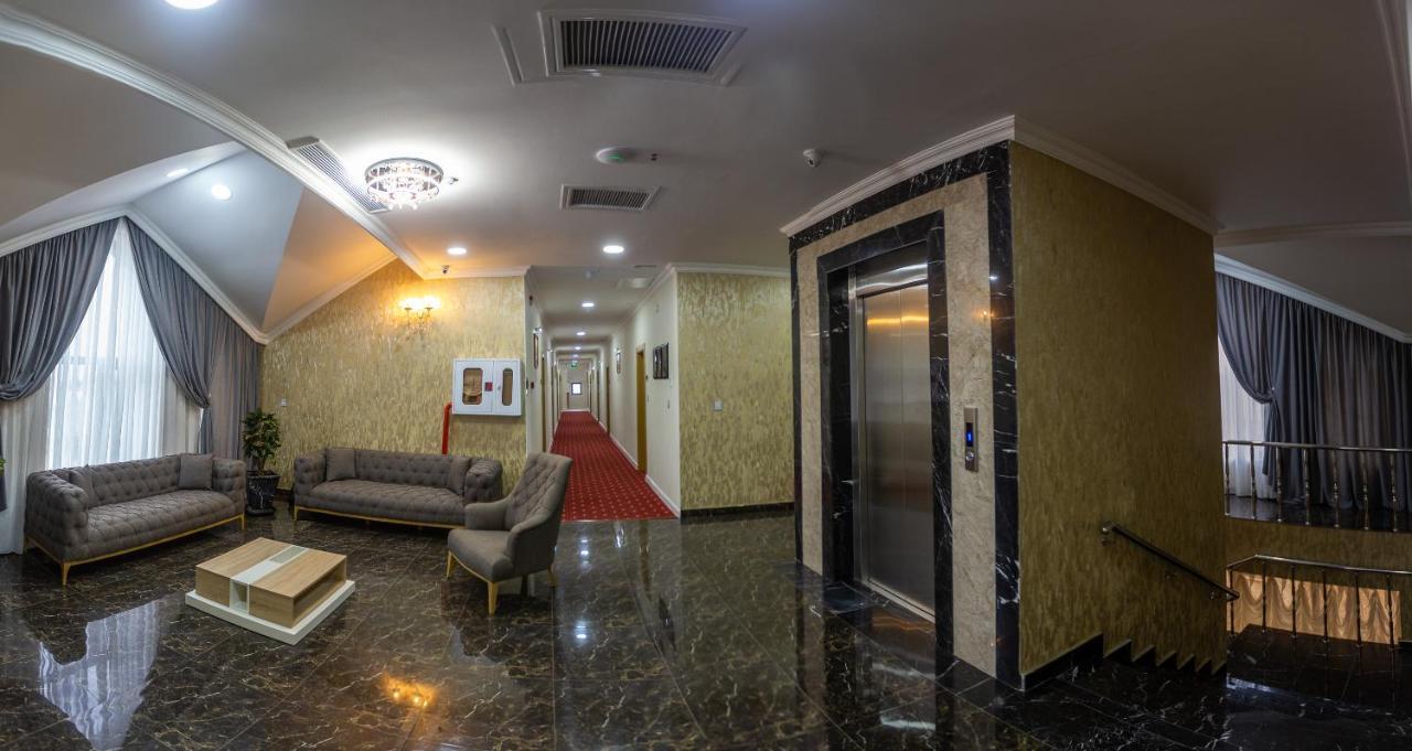 Golden City Hotel Baky Esterno foto